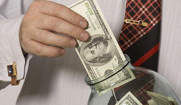 “青岛市国资委与青岛大学、上海国有资本运营研究院签署三方战术合作协议” “青岛市国资委与青岛大学、上海国有资本运营研究院签署三方战术合作协议”